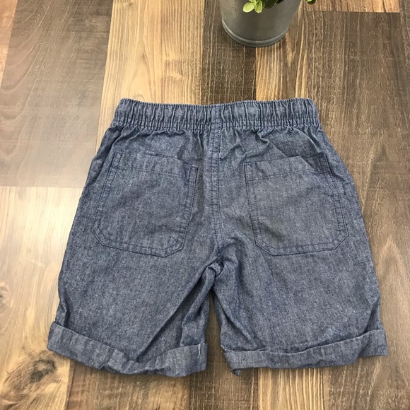 2 pairs of boys shorts size 4t - Picture 3 of 7